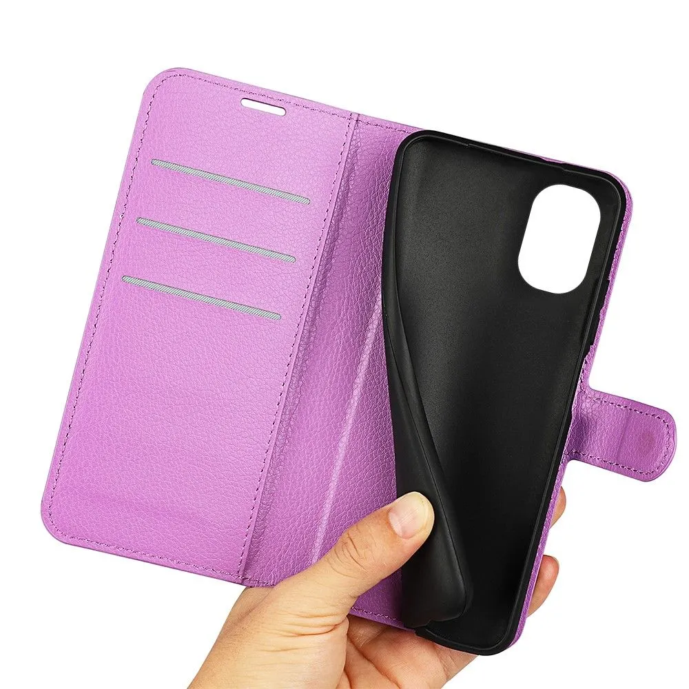 Classic Motorola Moto E30 / E40 flip case - Purple