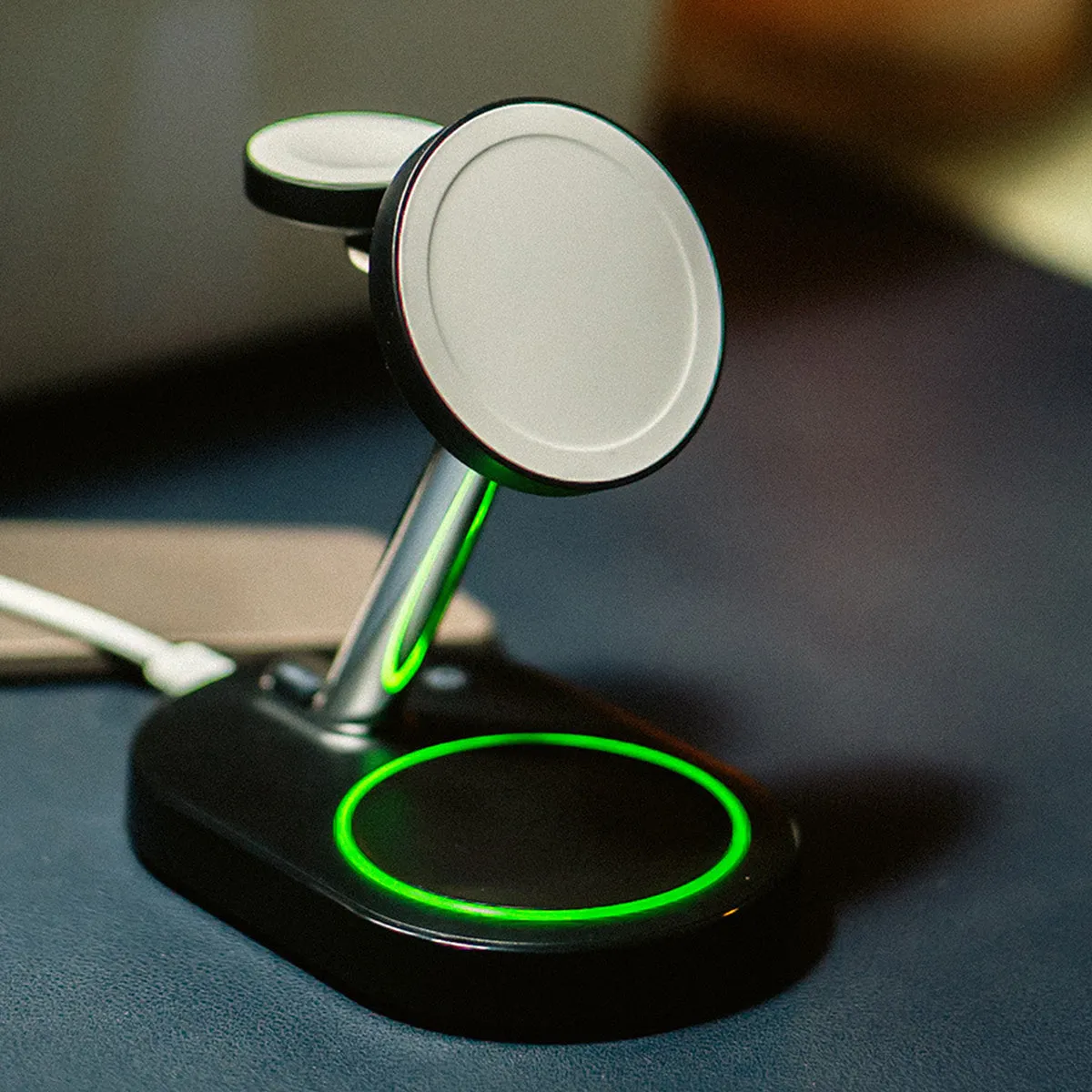 Trident MagSafe 3 in 1 Wireless Charger