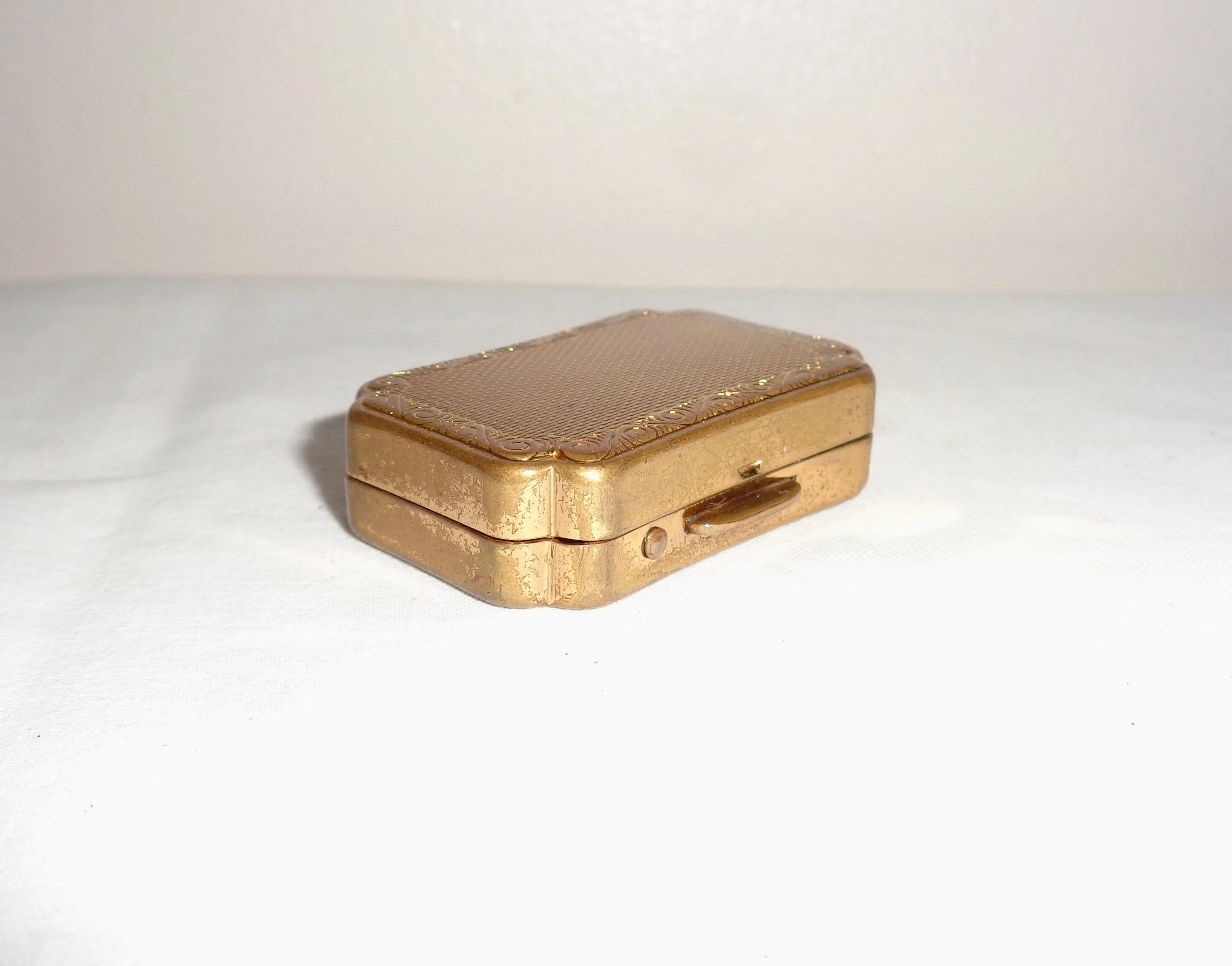 Vintage Stratton of London Gold Tone Pill Box