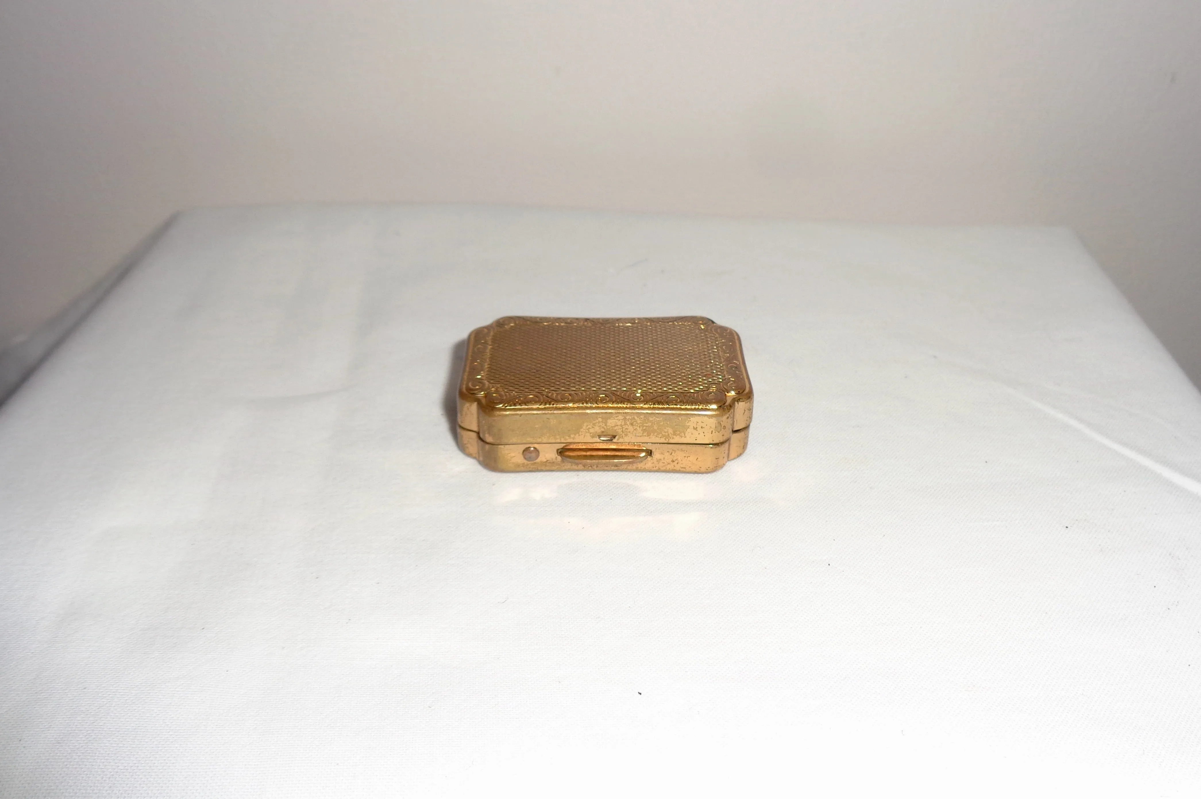 Vintage Stratton of London Gold Tone Pill Box